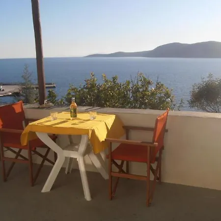 Chriason & * Skyros